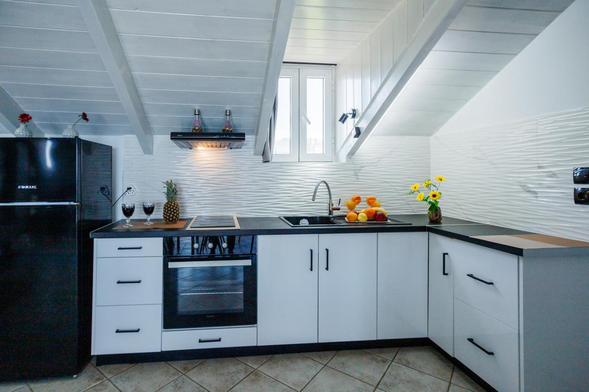 Tonias Houses - Thea House And Vrachos Attic Appartment Alykanas  Bagian luar foto