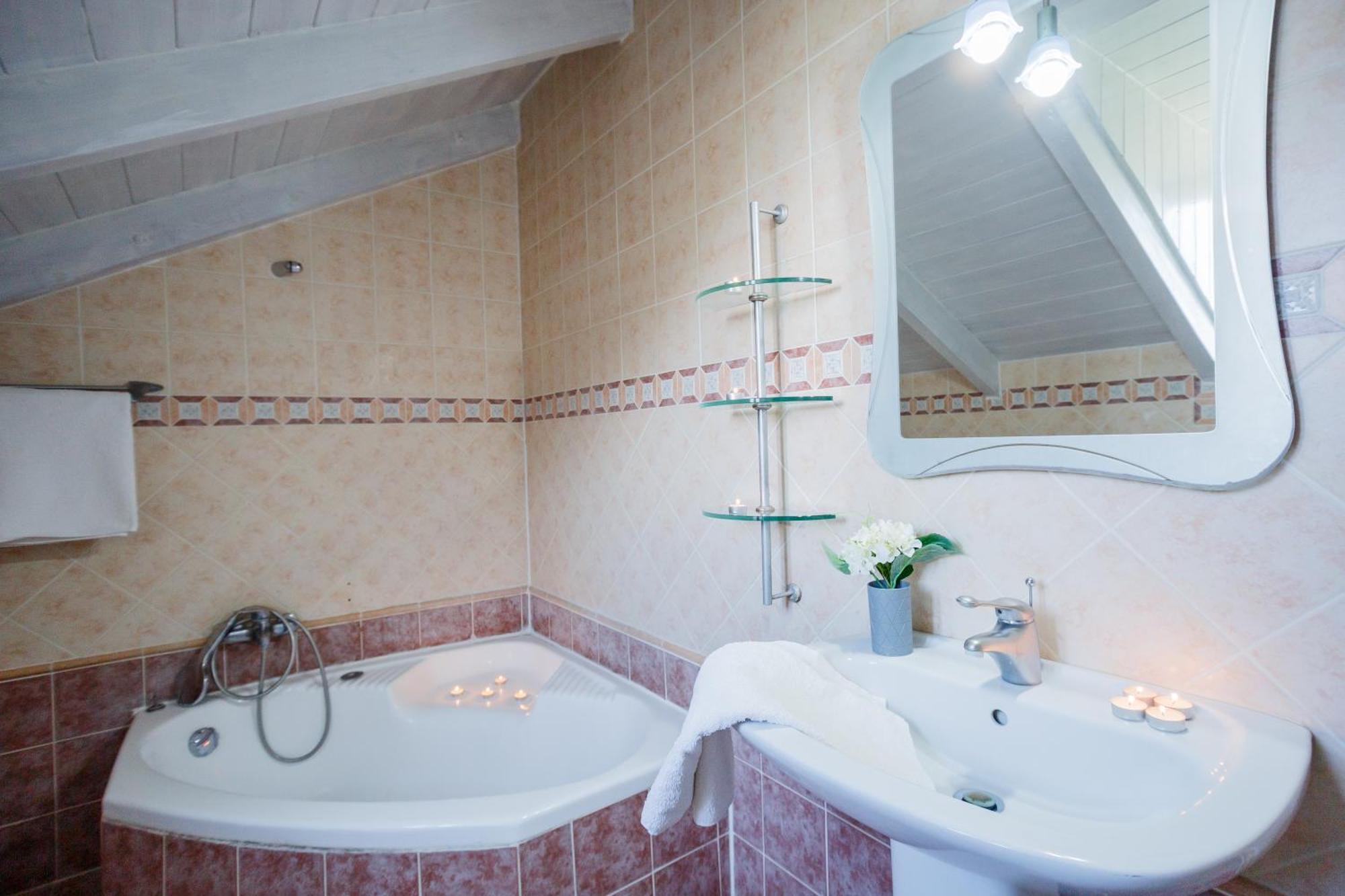 Tonias Houses - Thea House And Vrachos Attic Appartment Alykanas  Bagian luar foto