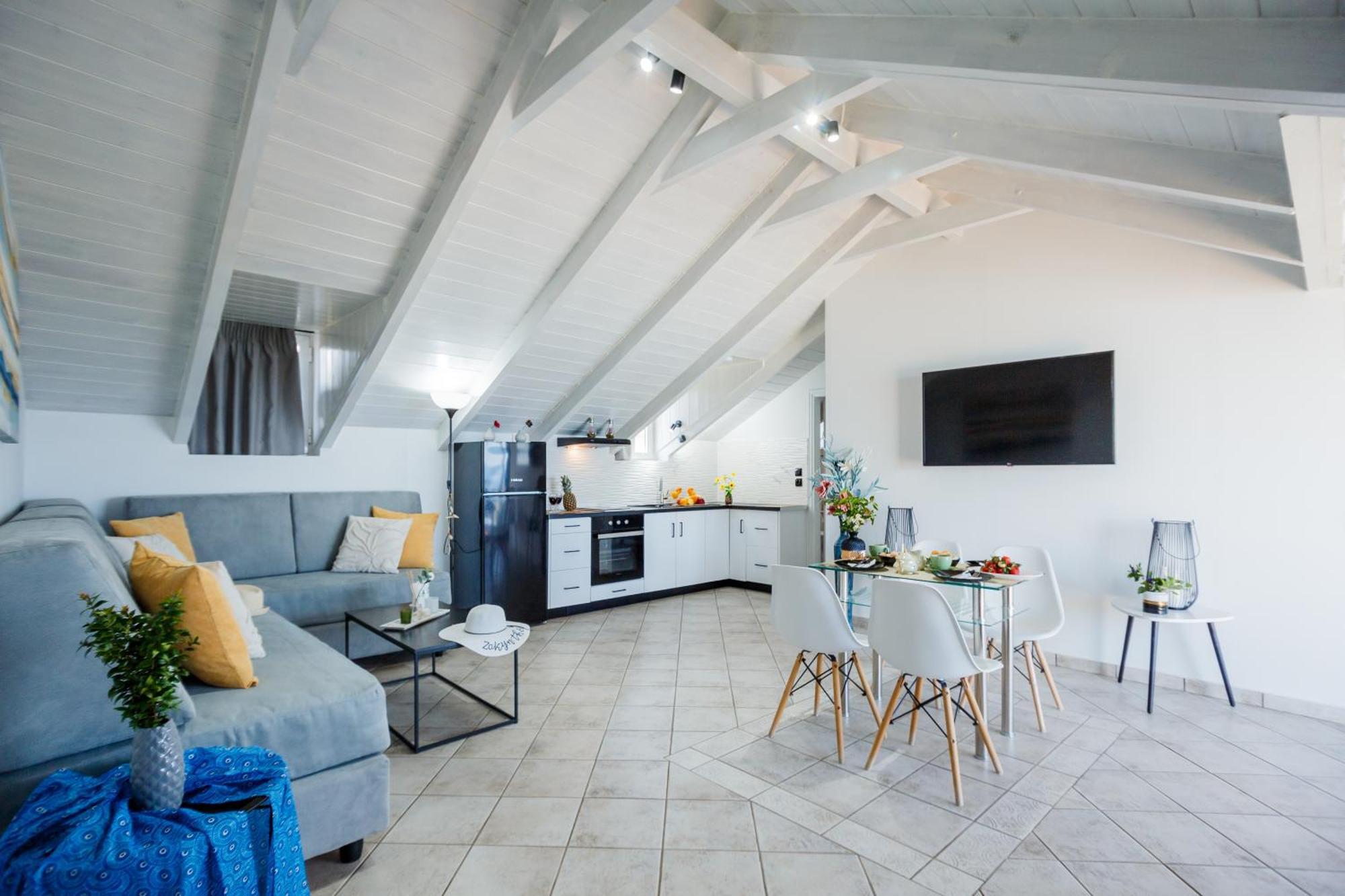 Tonias Houses - Thea House And Vrachos Attic Appartment Alykanas  Bagian luar foto
